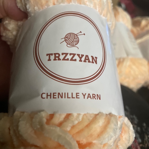 Yarn 🧶 - Picture 3 of 4